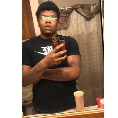 🖕🏾🫵🏾