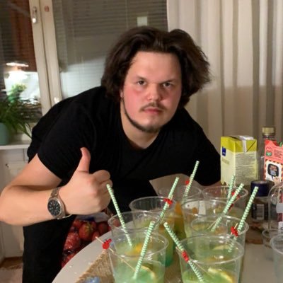 Esports Business student @KajaaniAMK / Caster & Content creator @AndiceCS