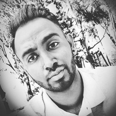 Y_ash_21's profile picture. ♋️_23. 👻 : y_d33