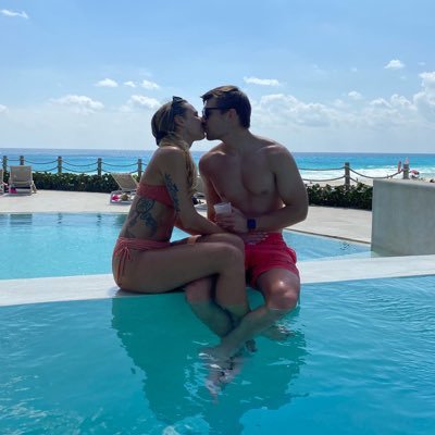 DevynStamper's profile picture. God is GOOD 🙌🏼 CODE: DEVS20 for 20% off!