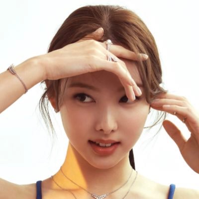 i’m literally so in love with nayeon
