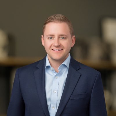 Changing the Way Things are Made Trough Additive Manufacturing / 3D Printing