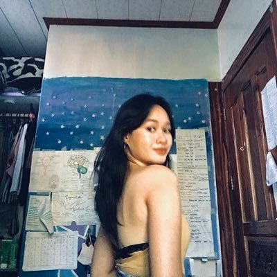 I post random rants, poems, quotes or anything that comes to my busy mind | DMD |
