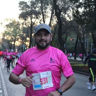 albertoherrerae's profile picture. f&b influencer 🧐