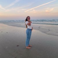 hallie (@halliemerz) 's Twitter Profile