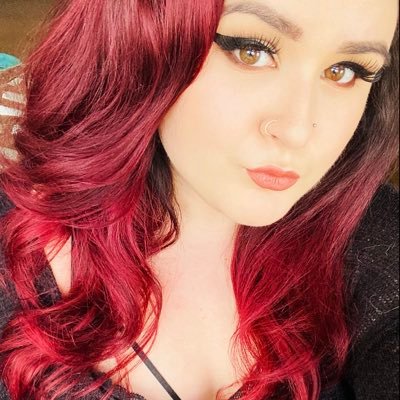 RThompsonComms's profile picture. Social Media & Content Coordinator/resident meme queen @MAD_Comms | Geordie lass | Views are my own ✌🏻