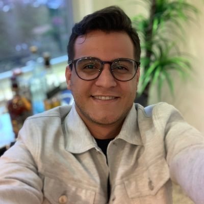 Empresário, consultor, assessor, jornalista... Tudo junto e misturado com pimenta e azeite de oliva.