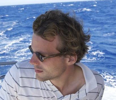 engineer, interested in start-ups, economy, and new techs #IoT