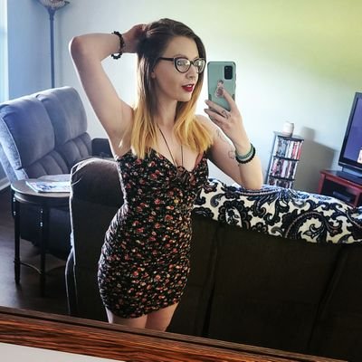 Chantel Divinity. 32. Colorado woman living in Iowa. Short and Sassy. Actress and Model. Into astrology. ♑♑♋ BTS Account basically with some fashion.