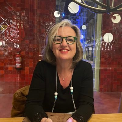 maldamab's profile picture. La vida no se vive por las veces que respiras sino por los momentos que te dejan sin aliento.