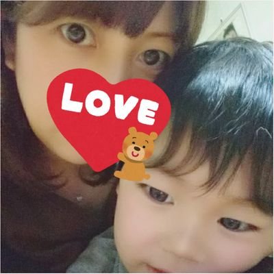 3～9才4Kids毎日育児と慣れない家事にドタバタな毎日😵💦Twitterをきっかけに沢山の商品や同じ趣味の方に出会えたら嬉しいです😌旧Twitter歴１０年
新商品✨お肉&お魚&甘いもの🍫スマホゲーム&アニメ📺お酒🍻懸賞🎯猫
19年保護猫に出会う→クロちゃんが我が家に
😸一期一会を大切に