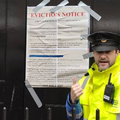 panic baker | not a security guard | identity thief | sé/he