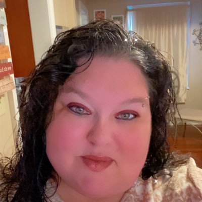 Spring94448219's profile picture. Medical tech , Single ma, Kpop fan