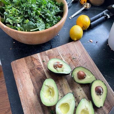 @Jill_Chodak MS, RD, CDN, helping folks w/ a variety of medical conditions & providing real-world support through recipes/videos/etc to begin healing.