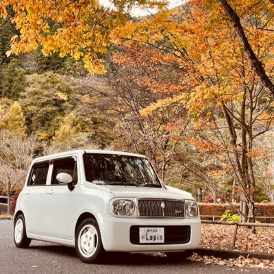 完全我流スタイルの白兎飼ってました(過去)。 車高を下げたソアラに乗ってました(過去)。最近多趣味で忙しい…(筋トレ•廃墟•日向坂