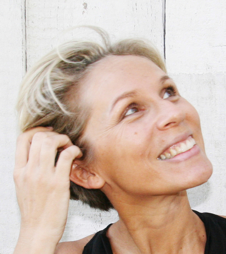 emmaperrier's profile picture. #stress #trauma #travail #santé #EMDR #RH #RPS #PTSD #ESPT