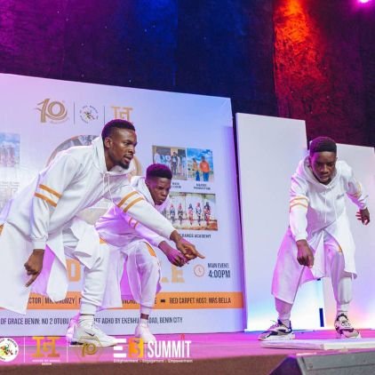 NJerome19's profile picture. Am a Businessman and a born dancer for life..
Noble Drinks
Noble Dance Academy..
#NOBLE-KING-JAY
#NOBLE-KINGS-TO-THE-WORLD