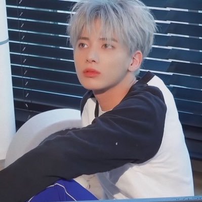 oes080814's profile picture. 