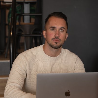 Gwendal_kg's profile picture. CEO @ Obsidian Piercing - Making fine body jewelry accessible - Titanium & Gold only