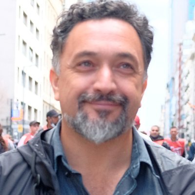 Periodista político.
Director del diario digital https://t.co/aPcA3ZROr8 @PeriodismoDeIzq
@MSTargentina @FIT_unidad
De River siempre