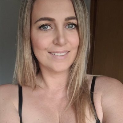 claracosmia02's profile picture. 