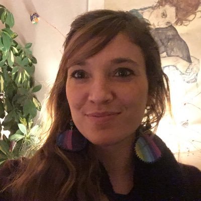 MLaureGuislain's profile picture. Avocate de formation, ex@sherpa_asso, #DevoirdeVigilance affaires Lafarge, Vinci… Pour l’indépendance de la #Justice Autrice Le néolibéralisme va t il mourrir ?