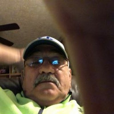 ChrisRo88527333's profile picture. My loks