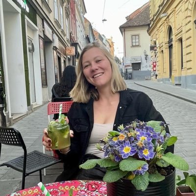 Born and raised in Sint Maarten. Studied and graduated in Madrid. Live and work in Amsterdam. Motivated and passionate about emerging tech, XR, AI
