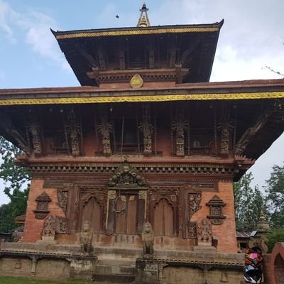 AdhikariNowal's profile picture. अनि म सिमान्तक्रीत भएको राज्यले पत्तै पाउन सकेन!!
