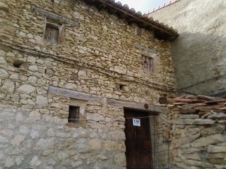 Urge vender casa rural en un pueblo de Teruel llamado Saldón. Aprovecha esta gran oportunidad de tener tu propia casa rural a precio de ganga. ¡¡29.000€!!