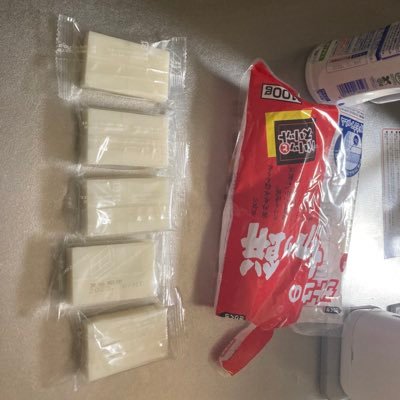 yakidohu_book's profile picture. 読書アカです！無言フォロー失礼します。低浮上です