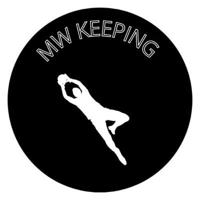 MW Keeping, a goalkeeping coaching business based in East Yorkshire. 1-1 & group sessions, ages 7+, DM for more information ⚽️🧤