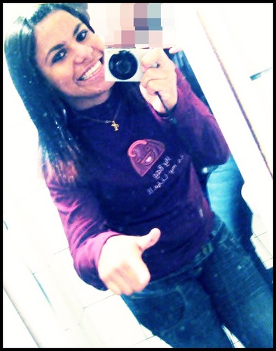 Eu tô apaixonado Eu tô contando tudo e não tô nem ligando pro que vão dizer Amar não é pecado E se eu tiver errado, que se dane o mundo, eu só quero você ♫