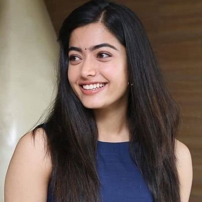 An Squad Of @IamRashmika Giving To You  Updates Of Related To The Queen Of Million Hearts💛She Follows On Jan 11th 2019🙈

(Meme maker)
