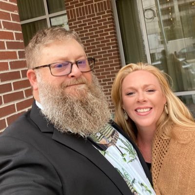 Shannasmith1833's profile picture. Mom first, Executive second
