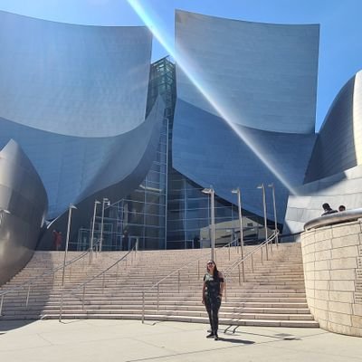 clau_19's profile picture. I don't know about you but I'm feeling 32 🤍✌🏻