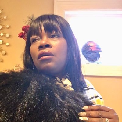 I am a wife and Mother,US 50+Model size plus ,In influenced for Lancôme,L’Oréal ,GUCCI Glasses,Calvin Klein,Chanel and Michael KORS