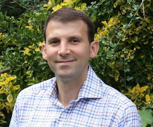 Cycling loving accountant and business coach, powered by green smoothies, who loves helping small businesses grow
