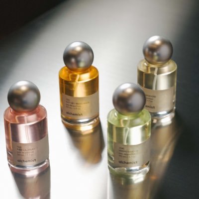 alchemistfrag's profile picture. Taking you to a space where the science of fragrance and your vivid imagination come together ⚗️✨