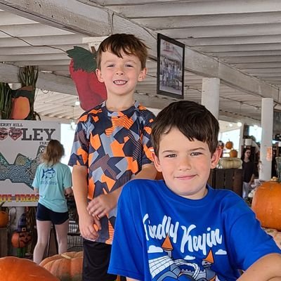 cmb127's profile picture. Yes it's true, I'm awesome.

Clemson and Batman Fan.
Born and raised in the South, somehow a Mets and Bills fan.