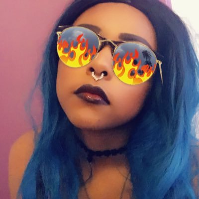 Hey! 🧚🏼‍♀️ I’m 24 and I stream Xbox games on Twitch! I usually play sandbox survival games, horror games, and hidden object! Check me out!