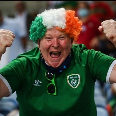 Ireland 🇮🇪⚽️🇮🇪 ,Dublin 💙(history making 6 in a row) Manchester United ❤️🖤,love the Darts
