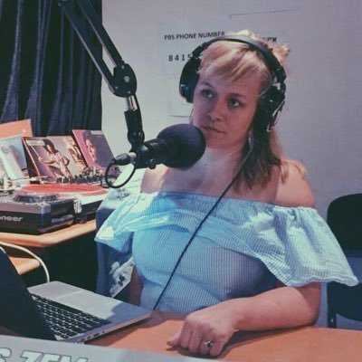 Broadcaster, audio producer, co-founder @BroadwavePods | Co-producer @tenderpodcast | Currently on parental leave (she/they)