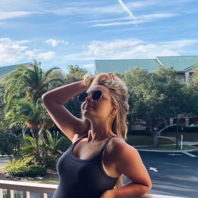 now or never. https://t.co/4BRCaPcLHx // insta: @khloelangella