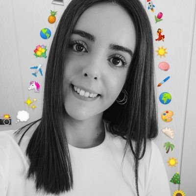 Marketer, Freelance y Motivada Digital | Con la maleta y el sentido del humor siempre a mano.