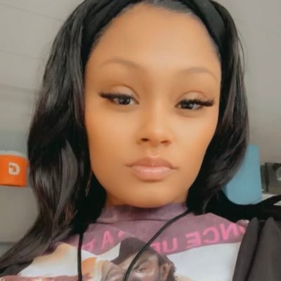 zuri_alice's profile picture. 