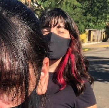 yaasssv's profile picture. adoro um amor inventado