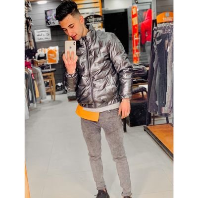 الغائبون في الاوقات الصعبة يجب أن يظلوا غائبين إلى الأبد.. 🤞💛🥀

~~~~~~~~~~~~~~~~~~~~~~~~~~~~
23(Age)
.

(I love football)
.

Ins/#samir_abdelghafar55