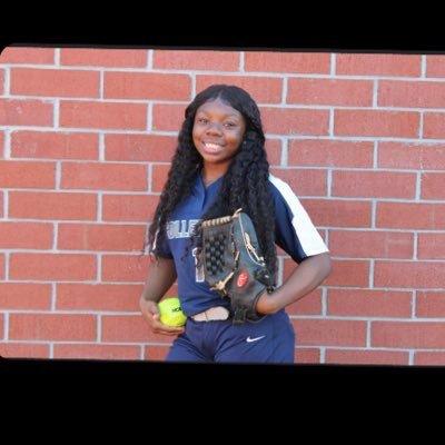 Basketball(SG,PG) Softball( 3rd, SS, Right Field) Track🏆County High School 🐾 C/o 2023🎓Uncommitted