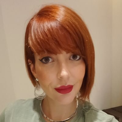 ThalitaMed's profile picture. Intensa, Teimosa, Desastrada, Pediatra realizada, Esposa apaixonada, Mãe de 4 pets, Com fé em Deus e tentando evoluir em busca de cumprir a minha missão de vida
